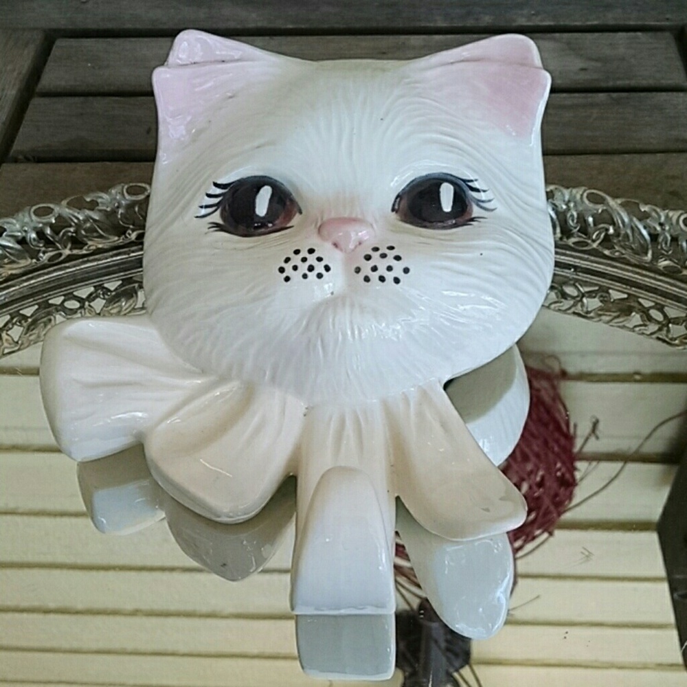 Cat hook